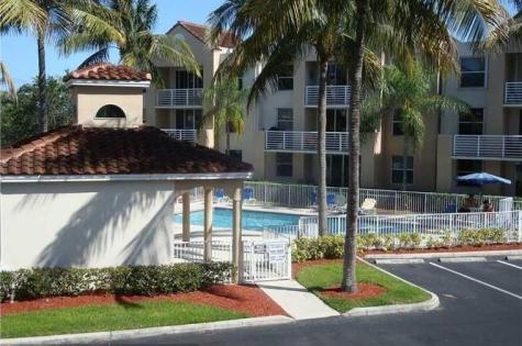 2731 Ocean Club Boulevard Hollywood FL 33019