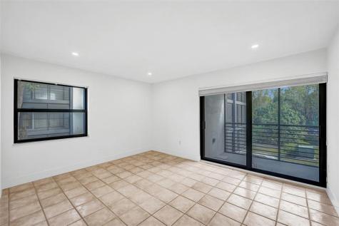 4040 N Hills Drive Hollywood FL 33021