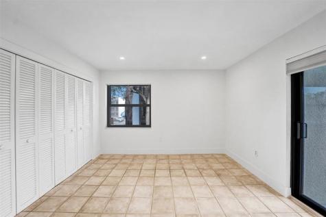 4040 N Hills Drive Hollywood FL 33021