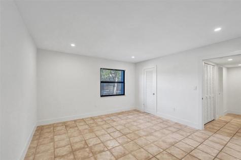4040 N Hills Drive Hollywood FL 33021