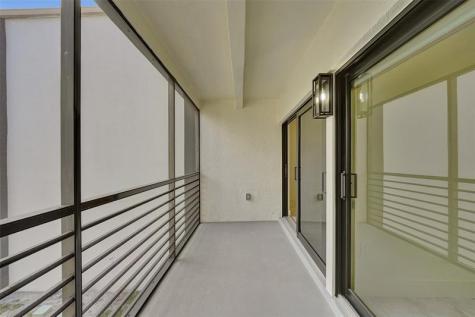 4040 N Hills Drive Hollywood FL 33021