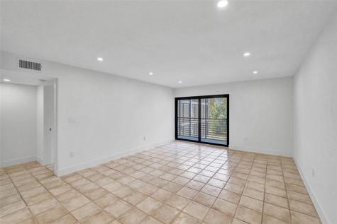 4040 N Hills Drive Hollywood FL 33021
