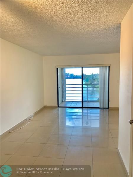 2790 W 60th Street Hialeah FL 33016