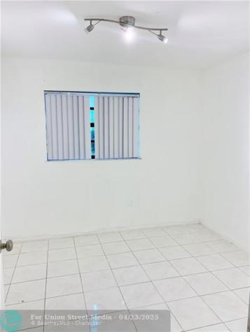 2790 W 60th Street Hialeah FL 33016
