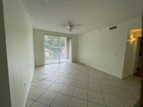 8010 N Nob Hill Road Tamarac FL 33321