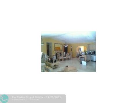 5843 SW 149 Avenue Miami FL 33193