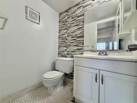 326 Preston H Boca Raton FL 33434