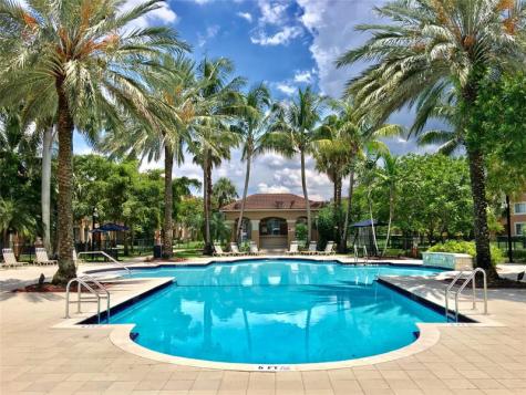 7950 N Nob Hill Road Tamarac FL 33321