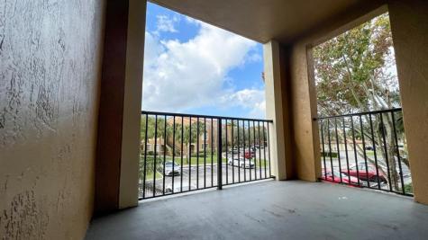 7950 N Nob Hill Road Tamarac FL 33321