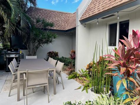 4021 N Cypress Drive Pompano Beach FL 33069