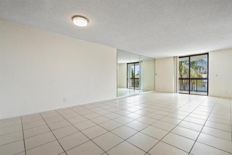 2707 NE 14th Street Causeway Pompano Beach FL 33062