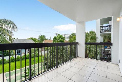 2707 NE 14th Street Causeway Pompano Beach FL 33062
