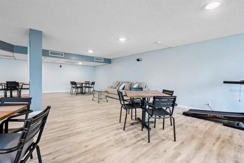 2707 NE 14th Street Causeway Pompano Beach FL 33062