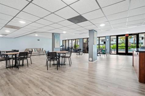 2707 NE 14th Street Causeway Pompano Beach FL 33062