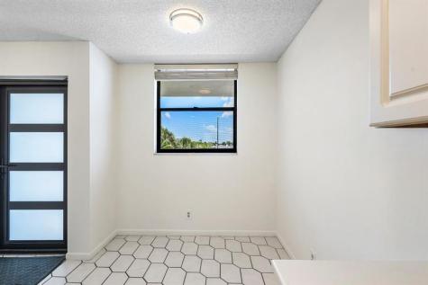 2707 NE 14th Street Causeway Pompano Beach FL 33062