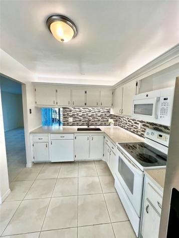 1000 NE 14th Avenue Hallandale Beach FL 33009