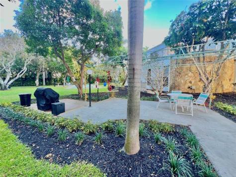 1000 NE 14th Avenue Hallandale Beach FL 33009
