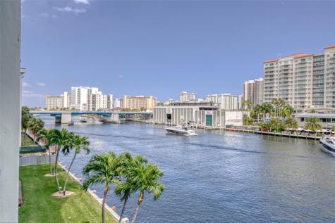 2900 NE 30th Street Fort Lauderdale FL 33306