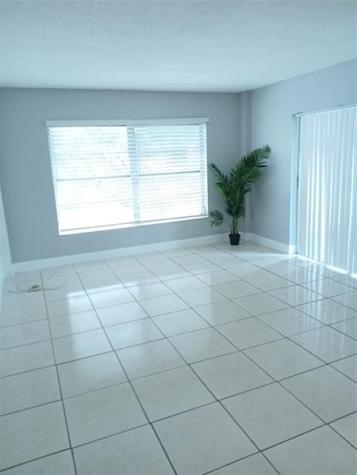 4170 Inverrary Drive Lauderhill FL 33319