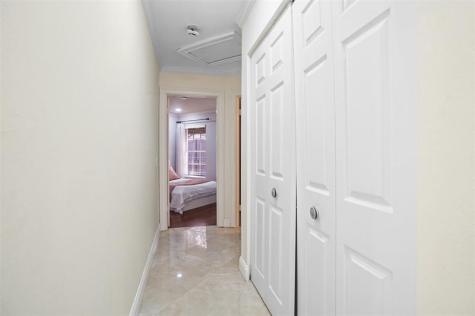 1427 Seagrape Circle Weston FL 33326