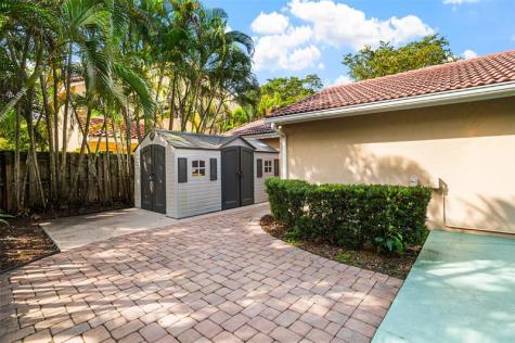 1427 Seagrape Circle Weston FL 33326