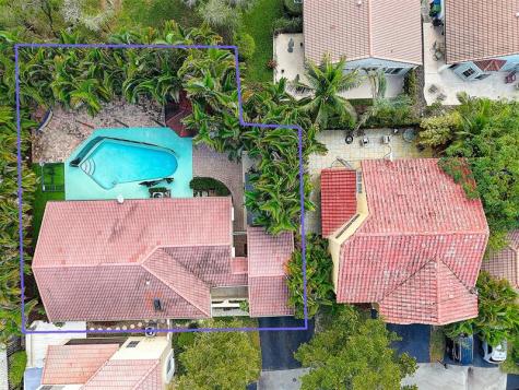 1427 Seagrape Circle Weston FL 33326