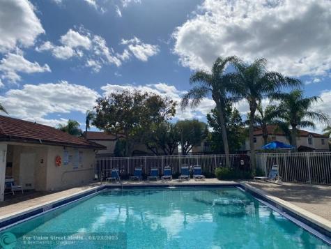 11266 SW 12th Street Pembroke Pines FL 33025