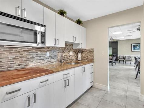 305 N Pompano Beach Boulevard Pompano Beach FL 33062