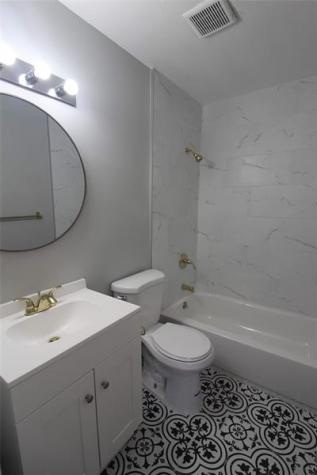 2561 NW 135th Street Miami FL 33167