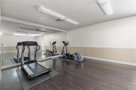 18338 NW 68th Avenue Hialeah FL 33015
