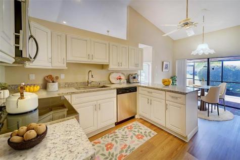 7004 Golf Pointe Circle Tamarac FL 33321