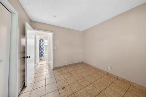 1230 NW 29th Way Fort Lauderdale FL 33311
