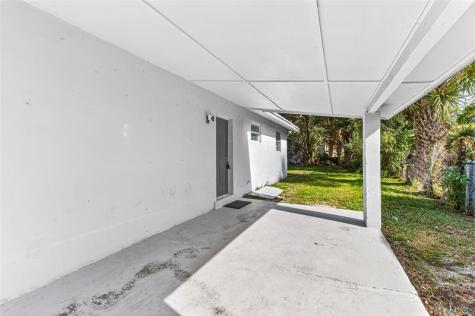 1230 NW 29th Way Fort Lauderdale FL 33311