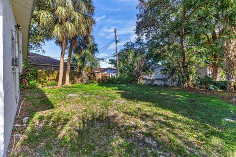 1230 NW 29th Way Fort Lauderdale FL 33311