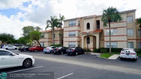 3330 N Pinewalk Drive N Margate FL 33063
