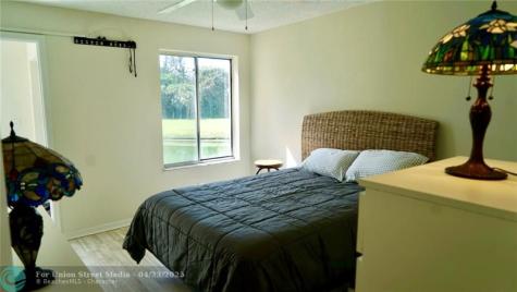3330 N Pinewalk Drive N Margate FL 33063