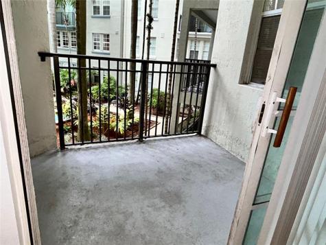 533 NE 3rd Avenue Fort Lauderdale FL 33301