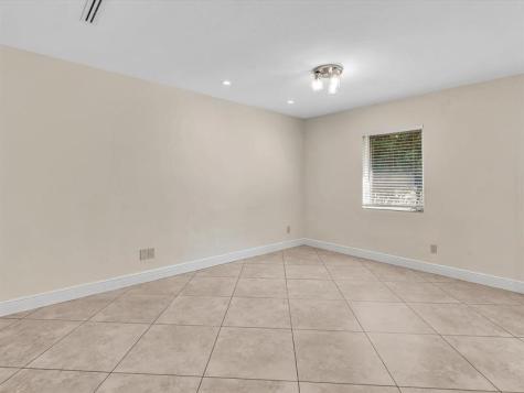 2016 NE 14th Court Fort Lauderdale FL 33304