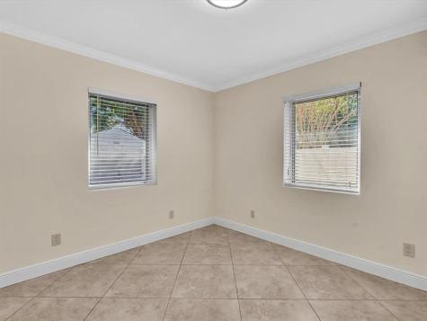 2016 NE 14th Court Fort Lauderdale FL 33304