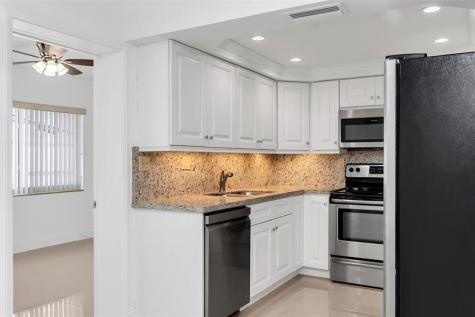 1049 NW 30th Court Wilton Manors FL 33311