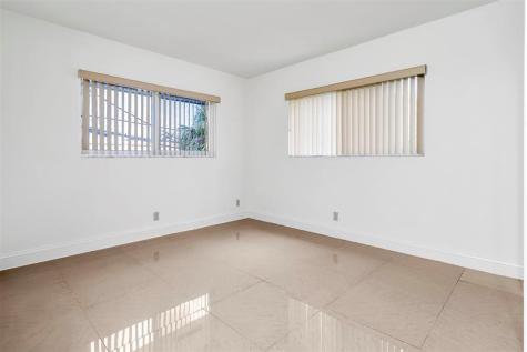 1049 NW 30th Court Wilton Manors FL 33311