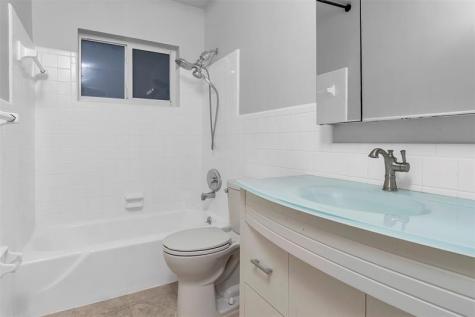 1049 NW 30th Court Wilton Manors FL 33311