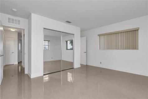 1049 NW 30th Court Wilton Manors FL 33311