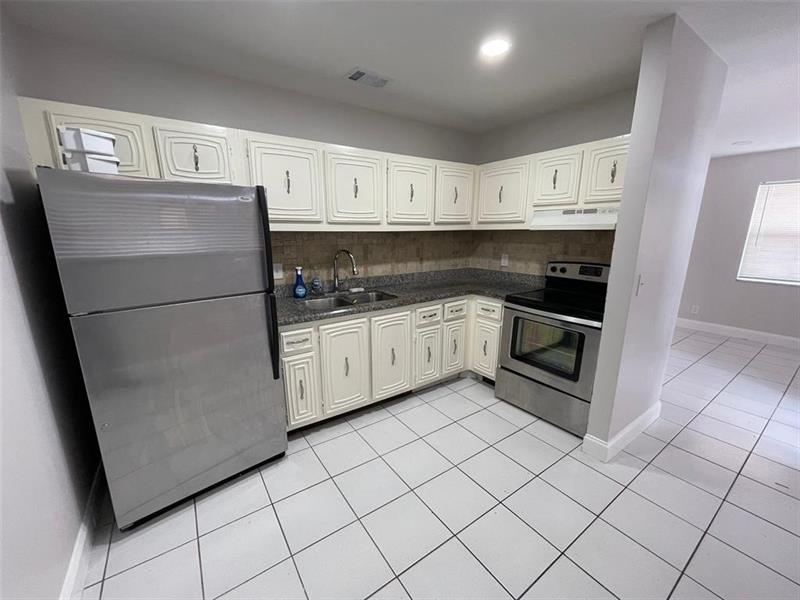 511 W Kalmia Drive Lake Park FL 33403