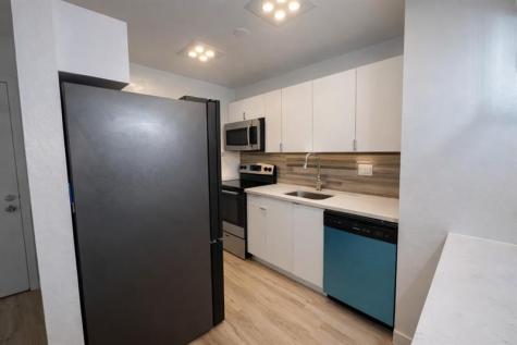 5525 SW 41st Street Pembroke Pines FL 33023