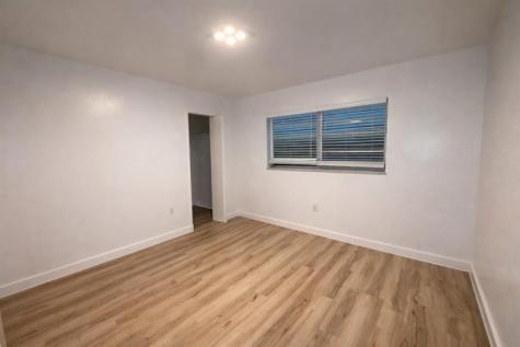 5525 SW 41st Street Pembroke Pines FL 33023