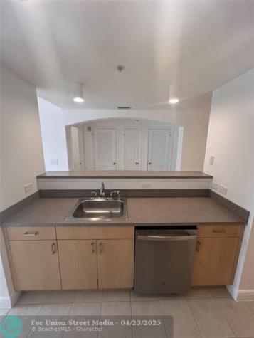 533 NE 3rd Avenue Fort Lauderdale FL 33301