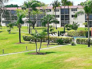 9420 S Hollybrook Lake Drive Pembroke Pines FL 33025