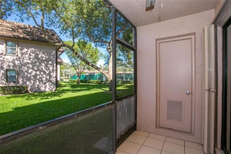 10557 NW 10th Street Pembroke Pines FL 33026