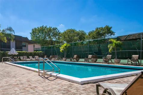 10557 NW 10th Street Pembroke Pines FL 33026